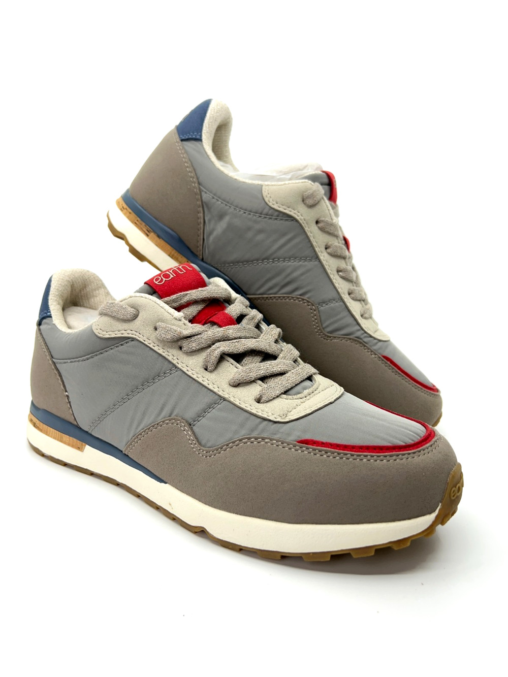 Earth Maren Women’s Gray Red Casual Sneakers Size 10M New Without Box